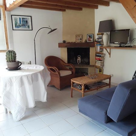La Petite Maison Vaugines Экстерьер фото