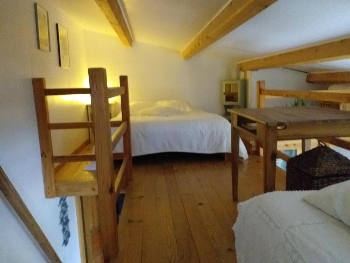 La Petite Maison Vaugines Экстерьер фото
