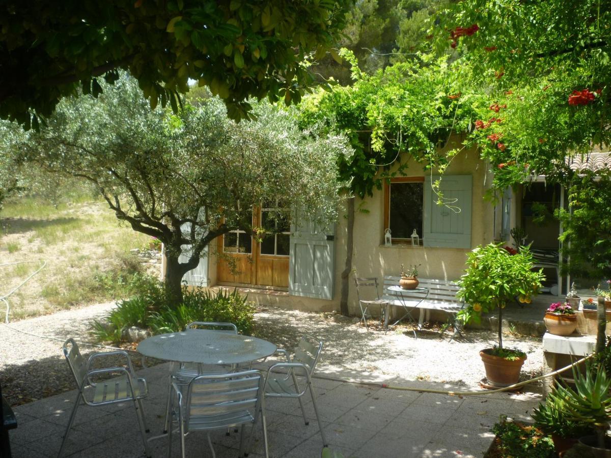 La Petite Maison Vaugines Экстерьер фото